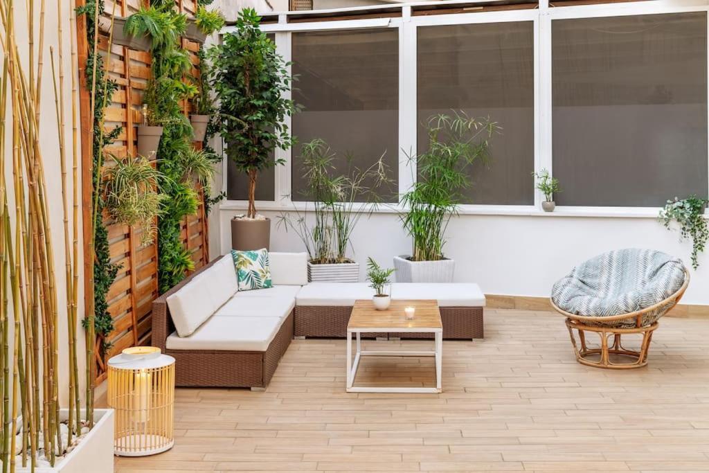 Apartment G&g Garden - Con Ampio Terrazzo Esterno By Followgreenhouserome Rome