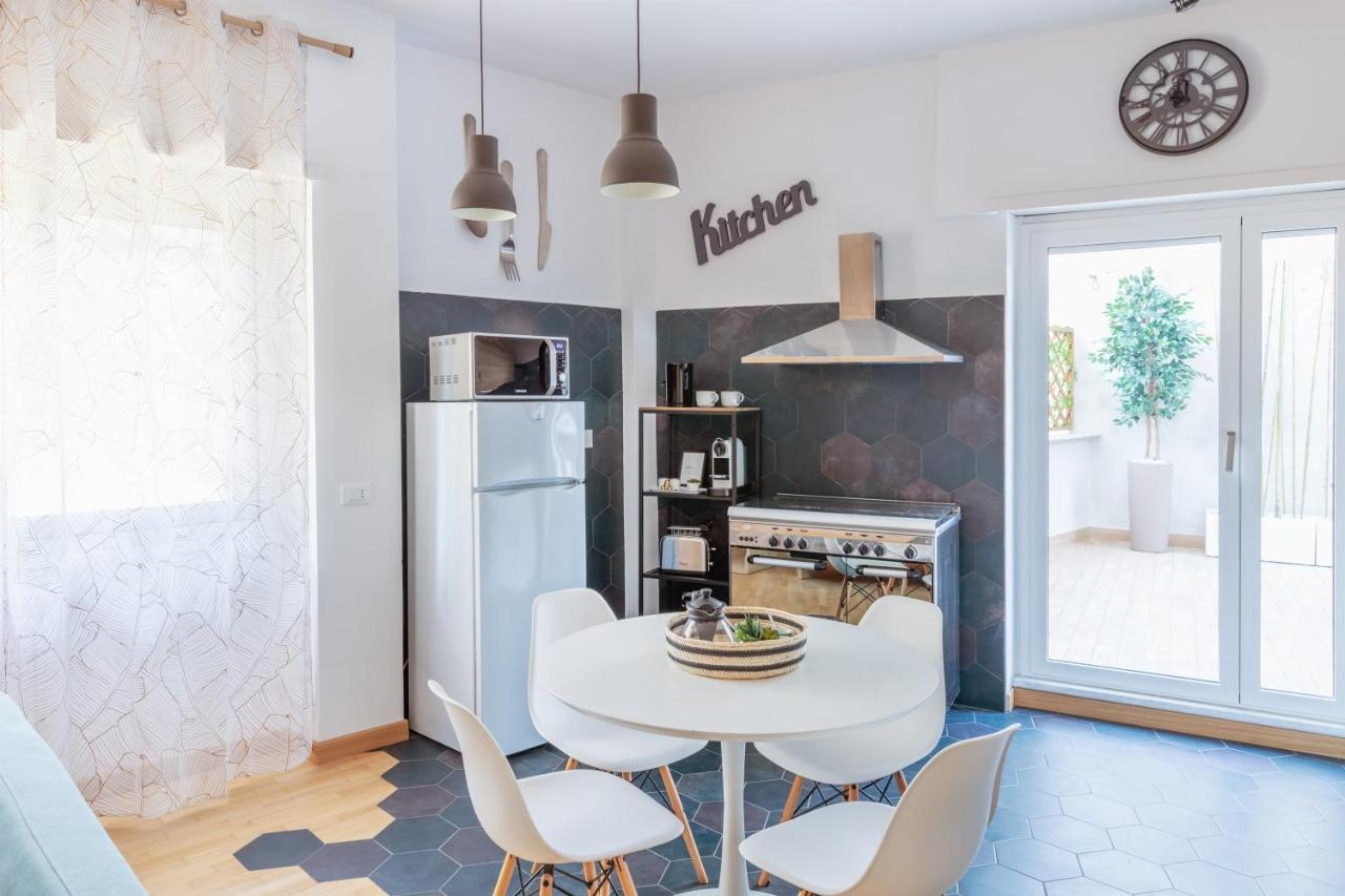 Apartment G&g Garden - Con Ampio Terrazzo Esterno By Followgreenhouserome *