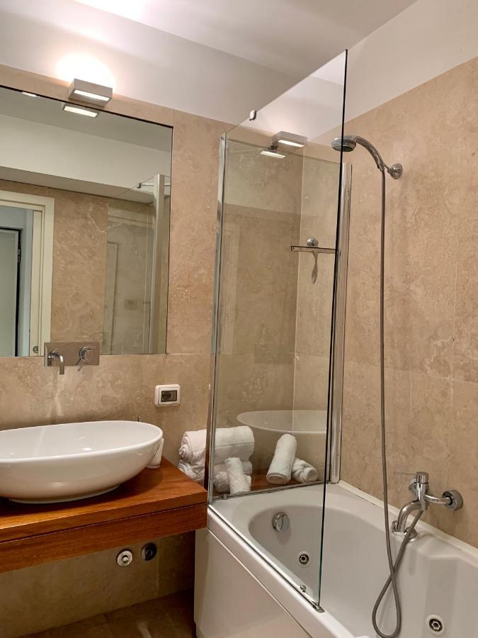 Mc - Piazza Barberini Apartment *