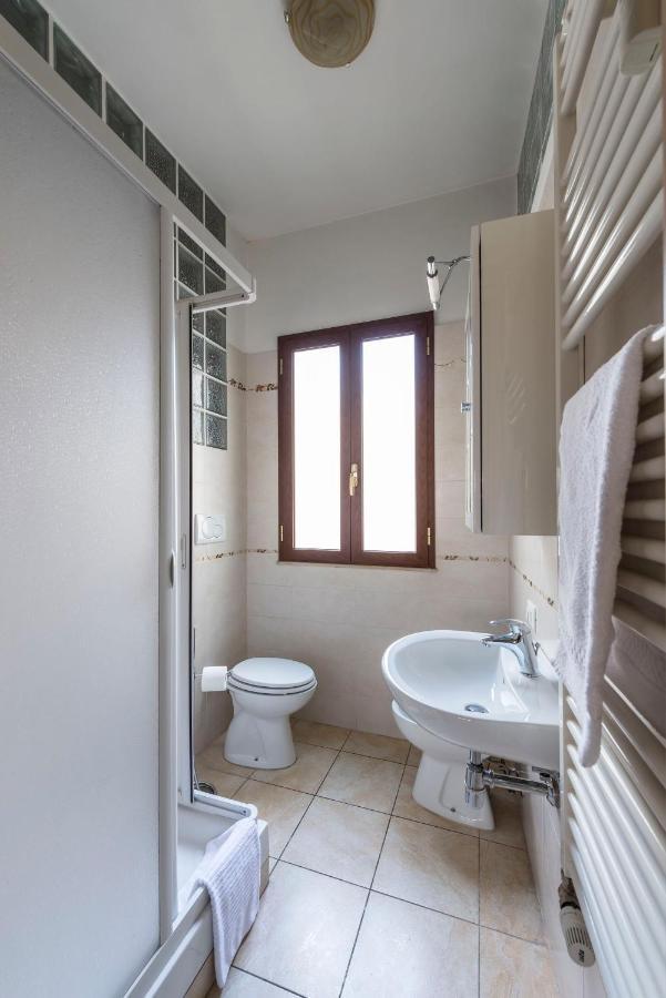 Apartamento Domus Francisca via GREGORIO VII nr 90 Roma