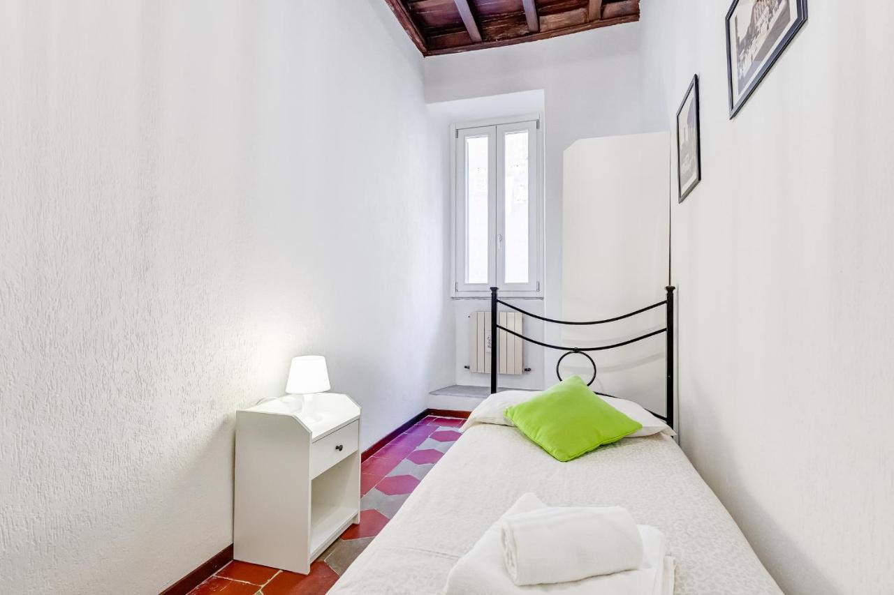 Spanish Steps Spacious Apartment Rome