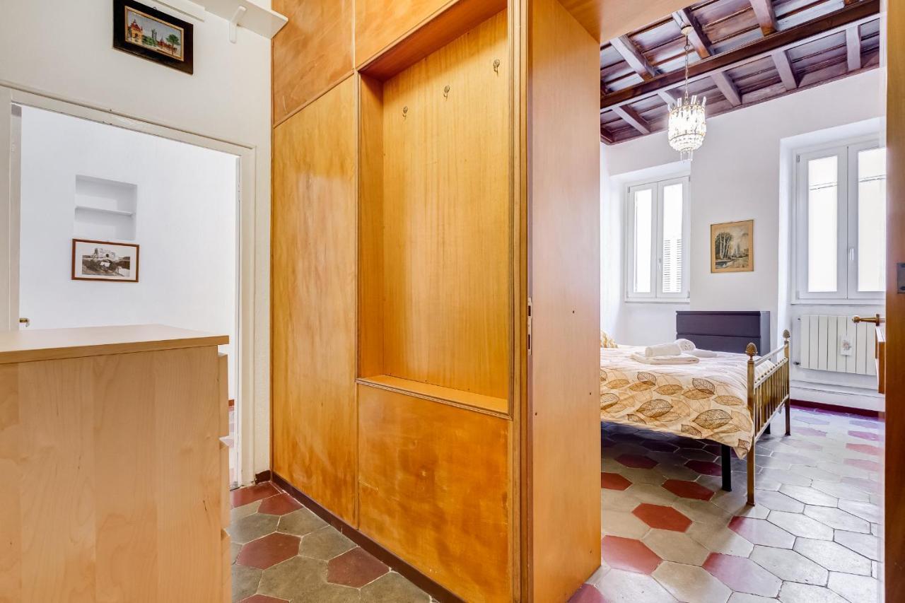 Spanish Steps Spacious Apartment