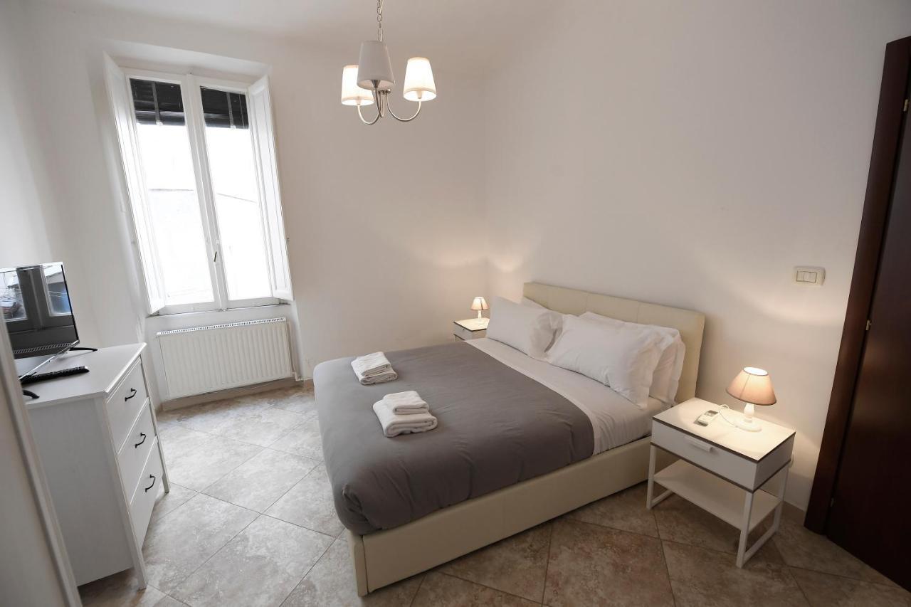 Easy Holidays - In Selci Colosseo