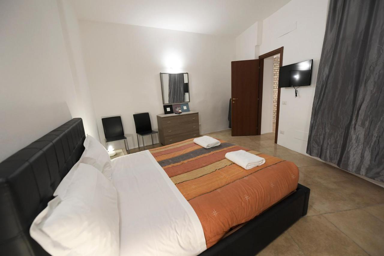 Easy Holidays - In Selci Colosseo