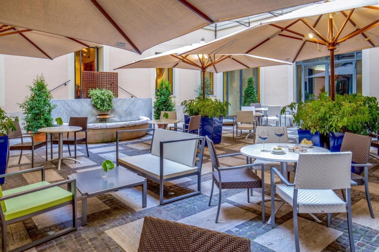 Hotel Unaway Empire
