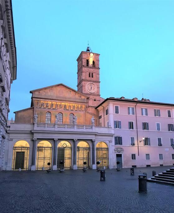 Beautifully Renovated Loft In Trastevere Appartement *