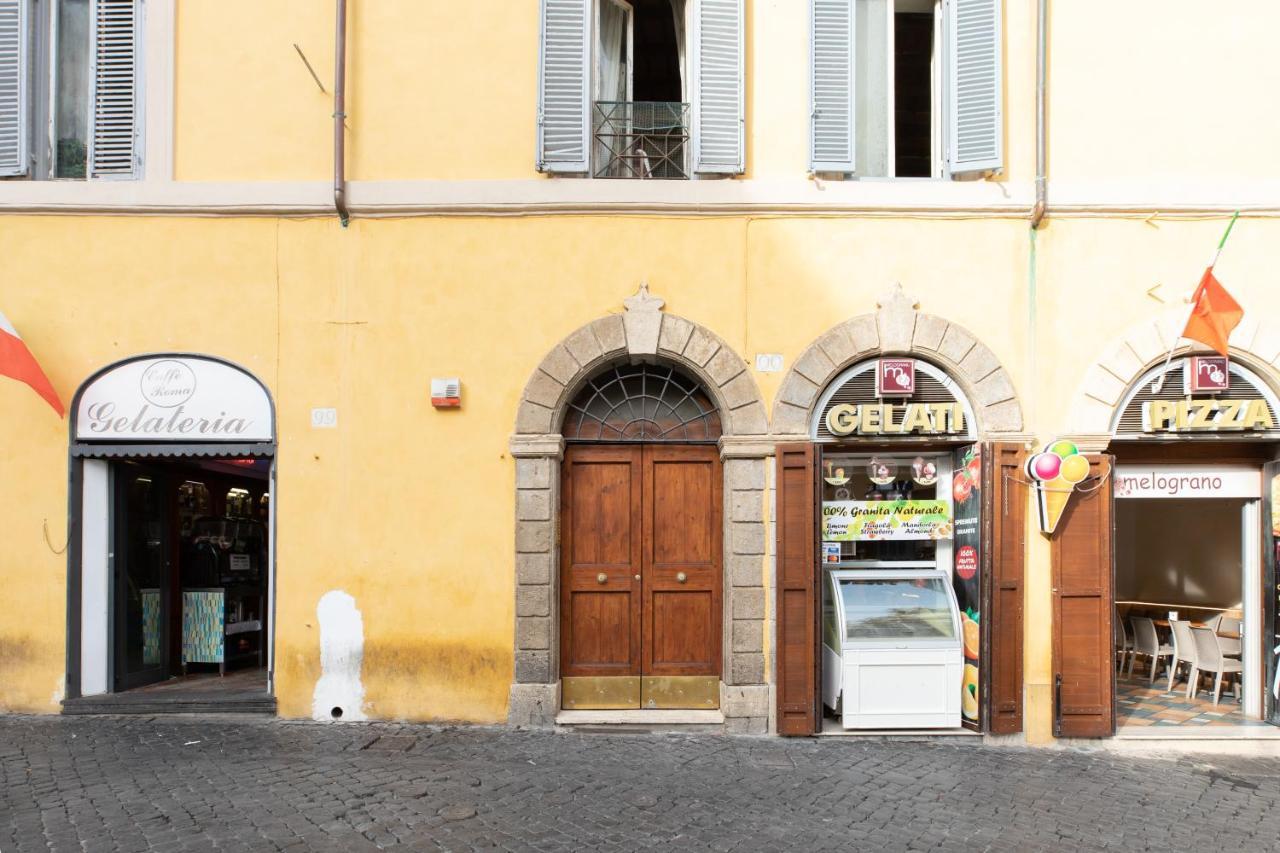 Appartement Iflat Trevi Fountain At Your Feet *