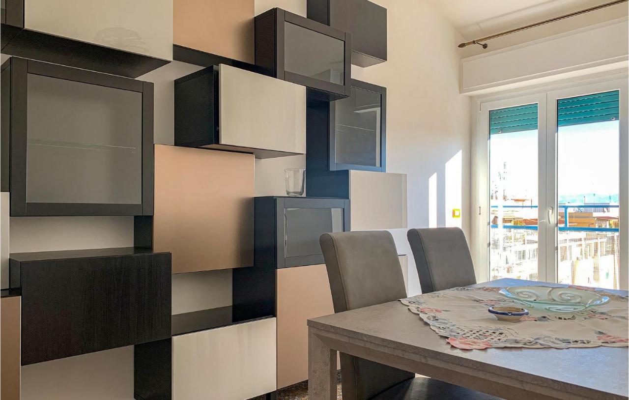 Apartment Stunning In With 1 Bedrooms And Wifi
