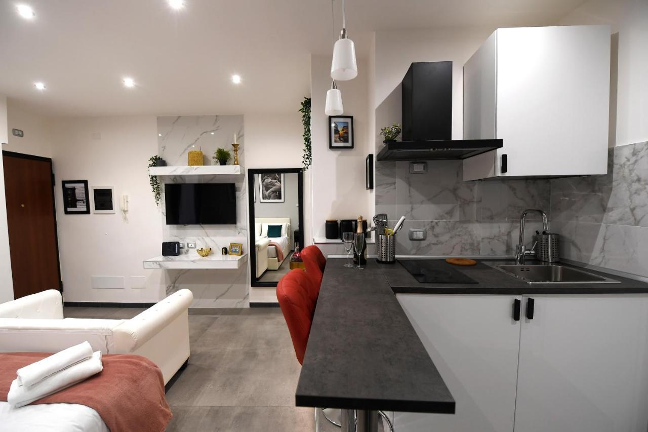Easy Holidays - Suite Colosseo Apartment Rome