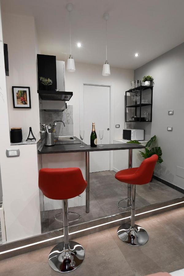 Easy Holidays - Suite Colosseo * Rome