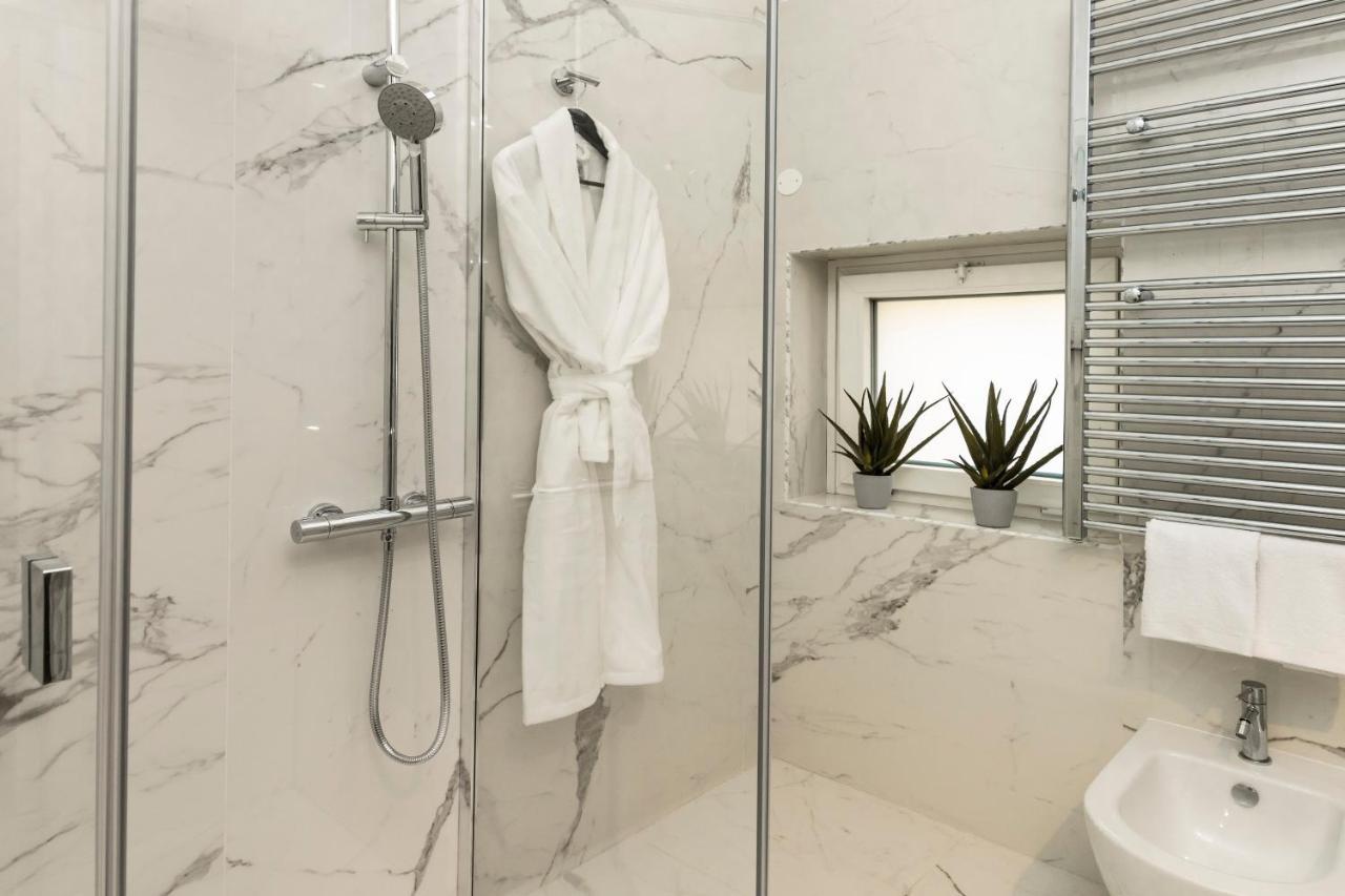 Hotel La 4*