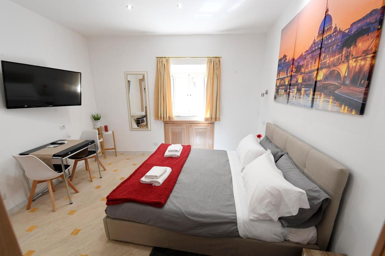 La Casa Degli Osti 2 - Piazza Navona Apartment *