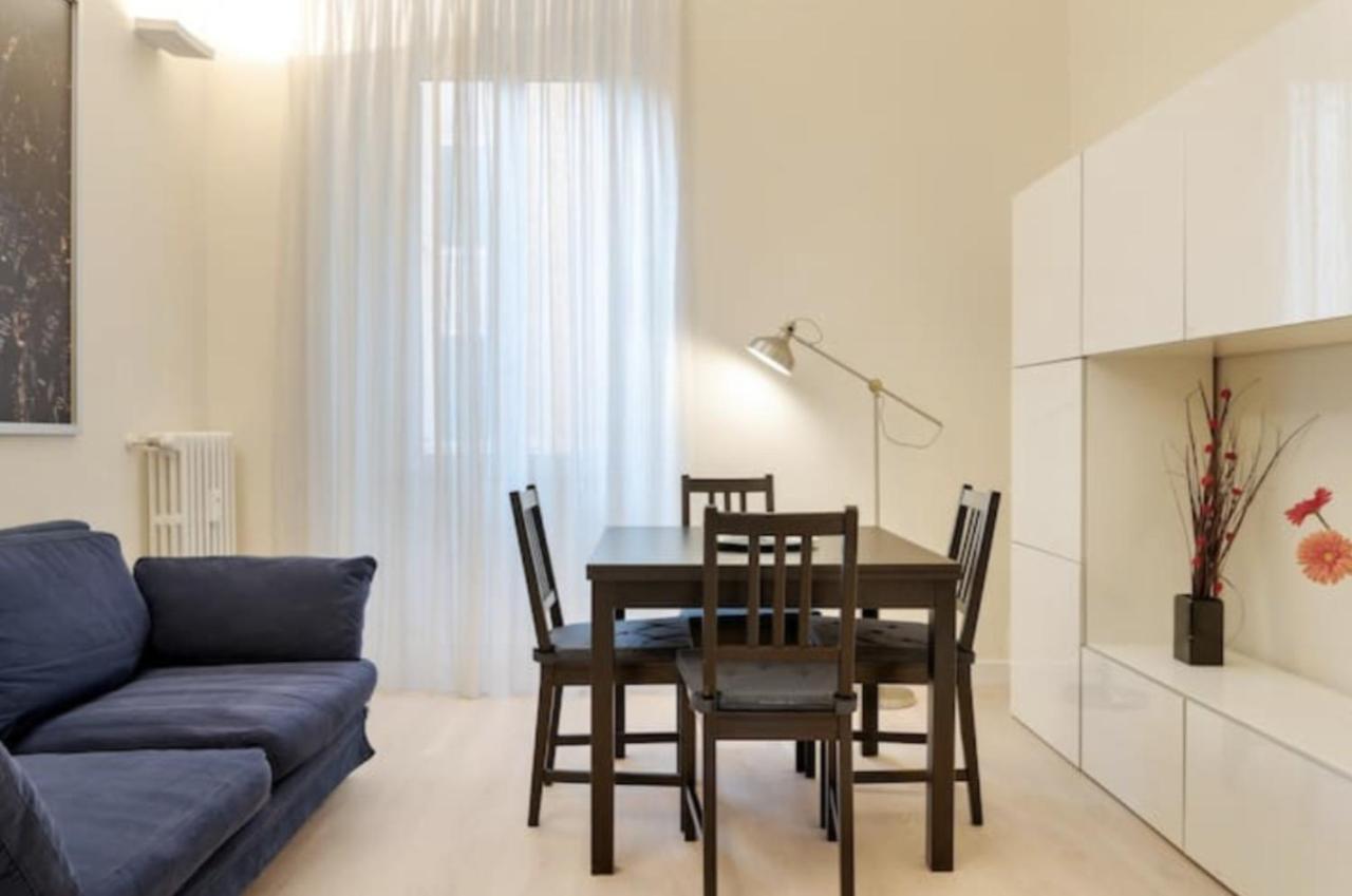 Appartement Sunny Flat In Elegant Building Close To Colosseum Rome