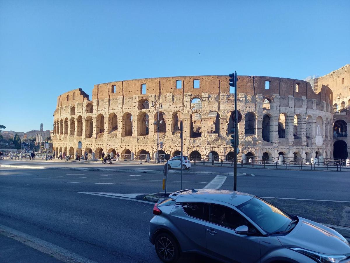 Colosseo Con Il Cuore Gasthuis Rome