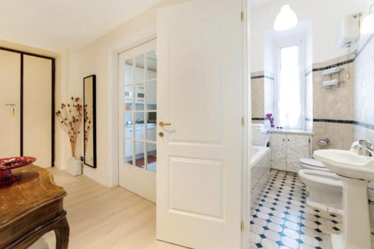 Sunny Flat In Elegant Building Close To Colosseum Apartment