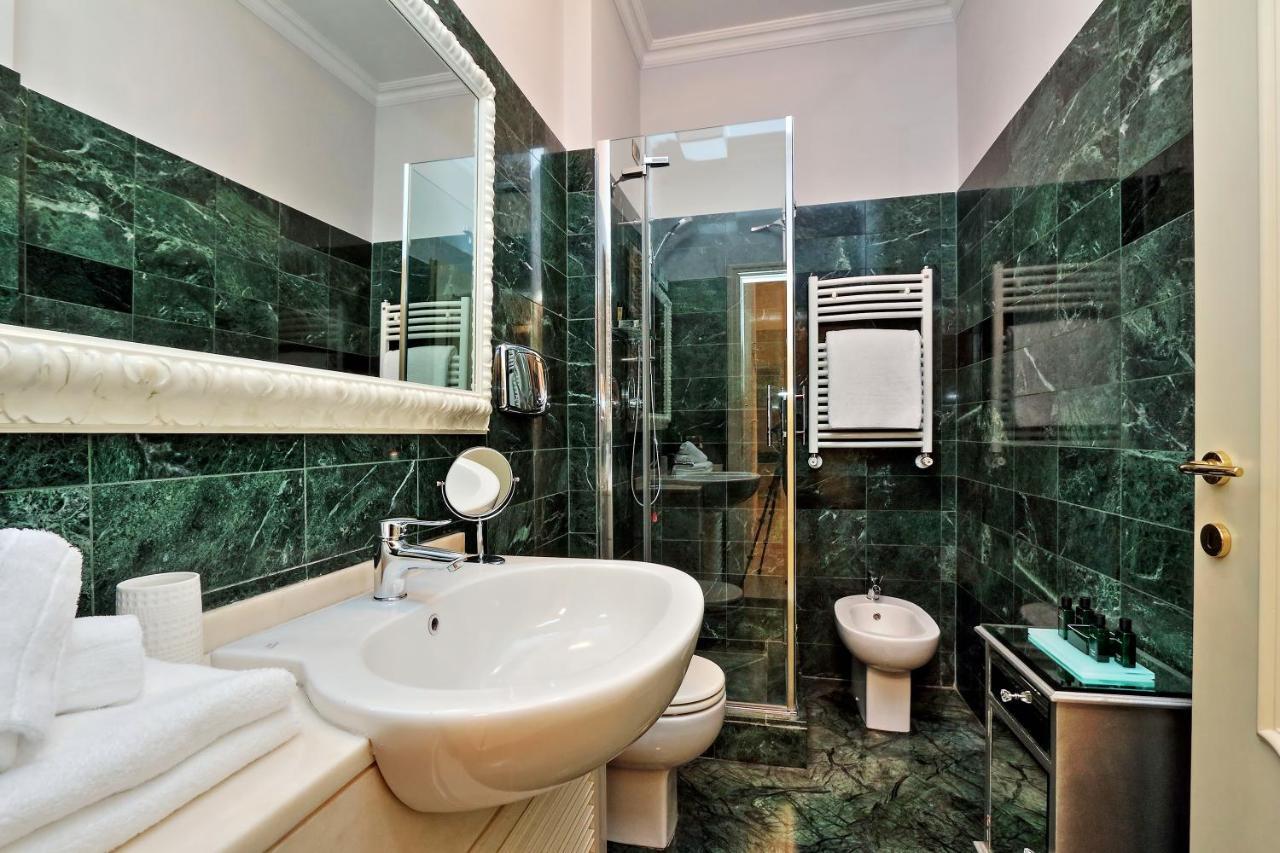 Luxury To Spanish Steps