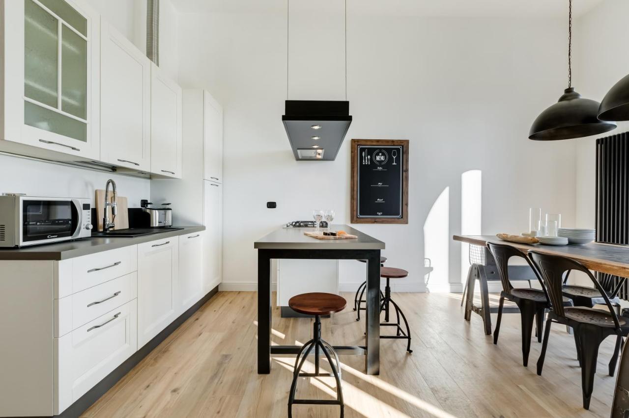 Bmga L Glam Industrial 3-bed In Termini *