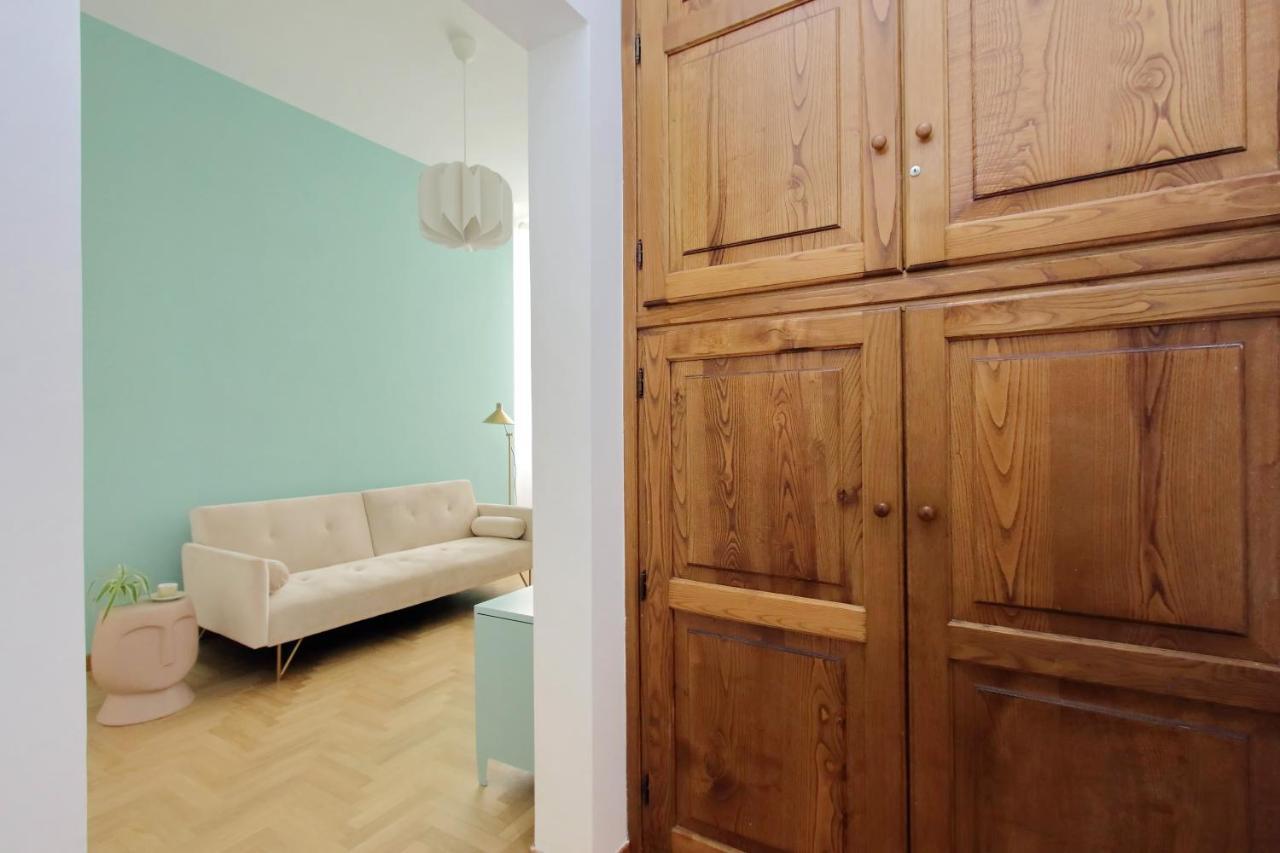 Take Me - Forum Apartment Rome