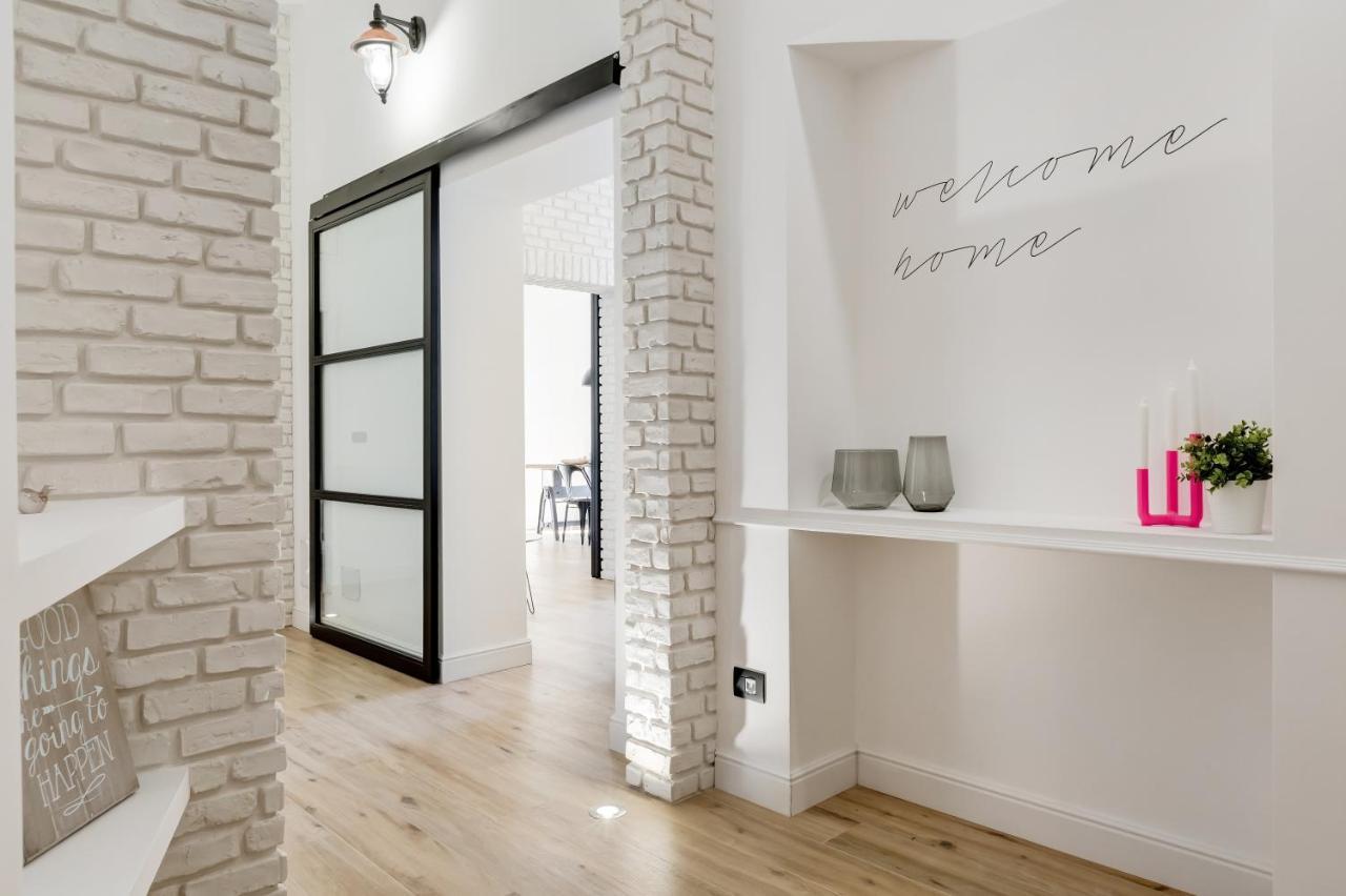 Bmga L Glam Industrial 3-bed In Termini Apartment *