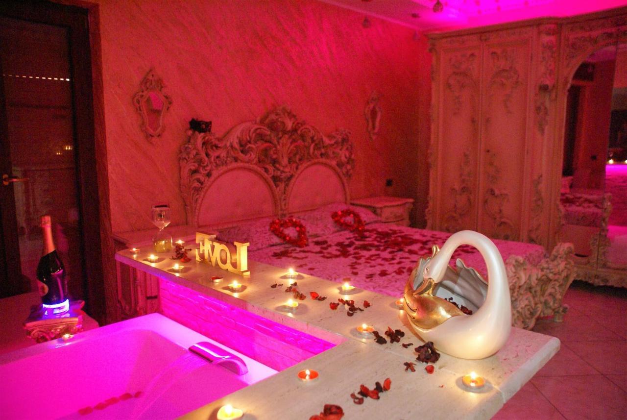 Apartment Gold Luxury