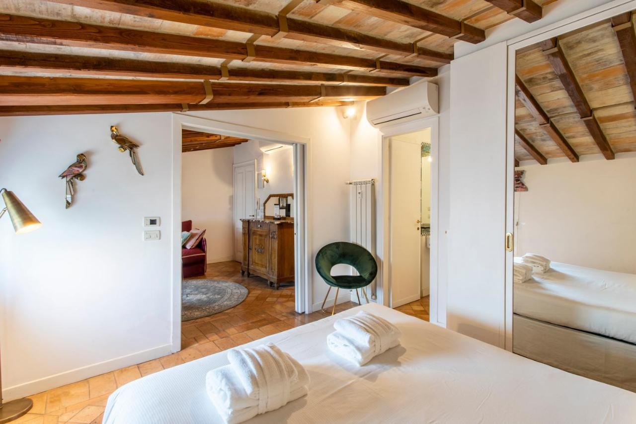 Frattina Apartment *