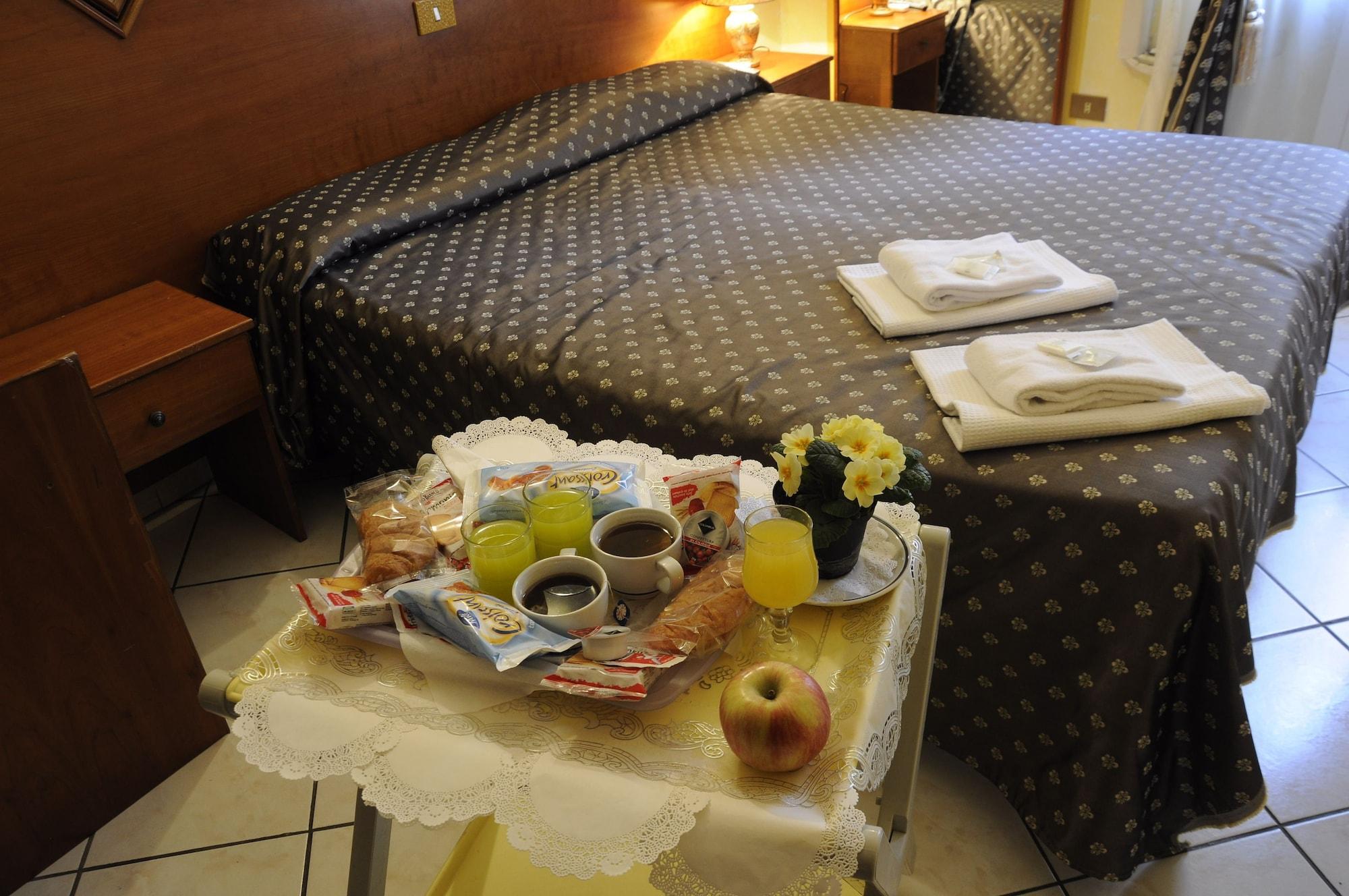 Farini Hotel