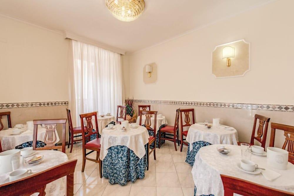 Mirage Rome