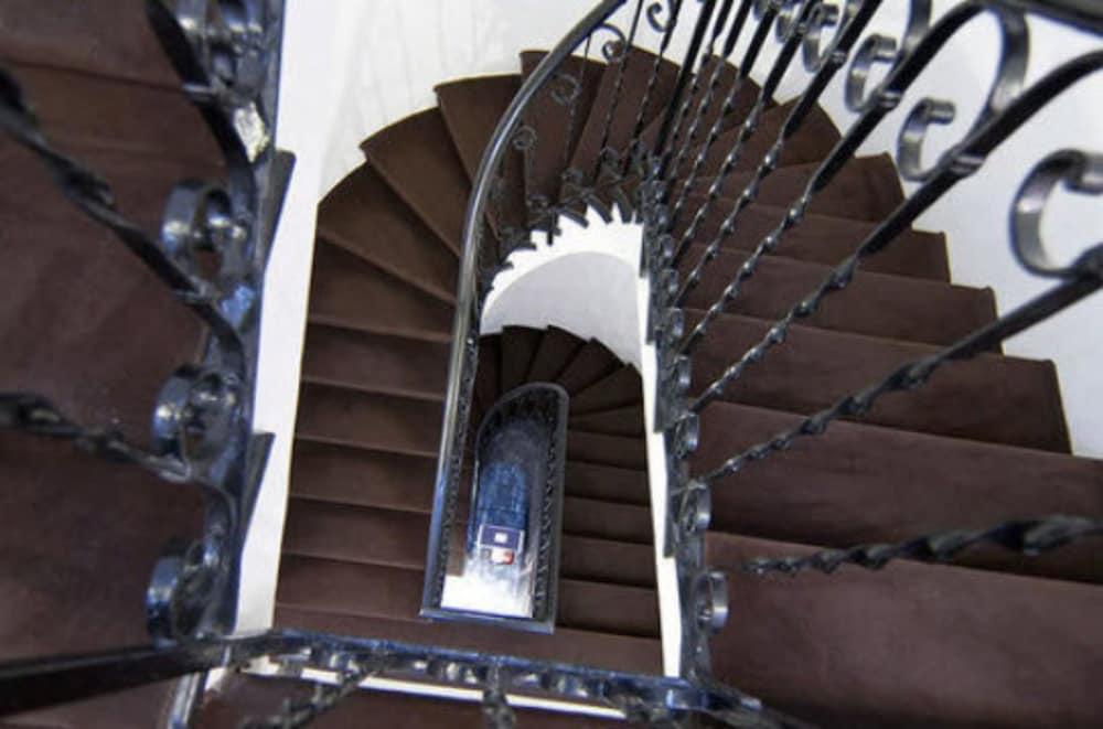 Royal Palace Luxury 4*