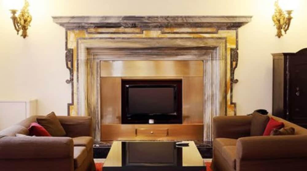 Santa Chiara 3*