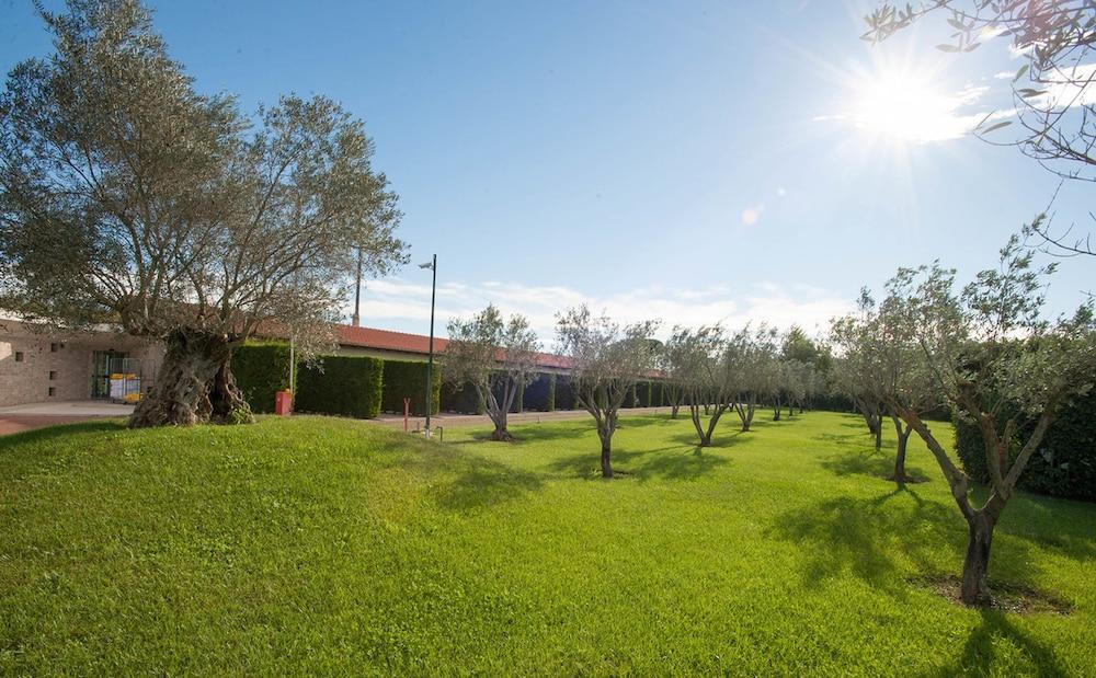 All Ways Garden & Leisure 4*