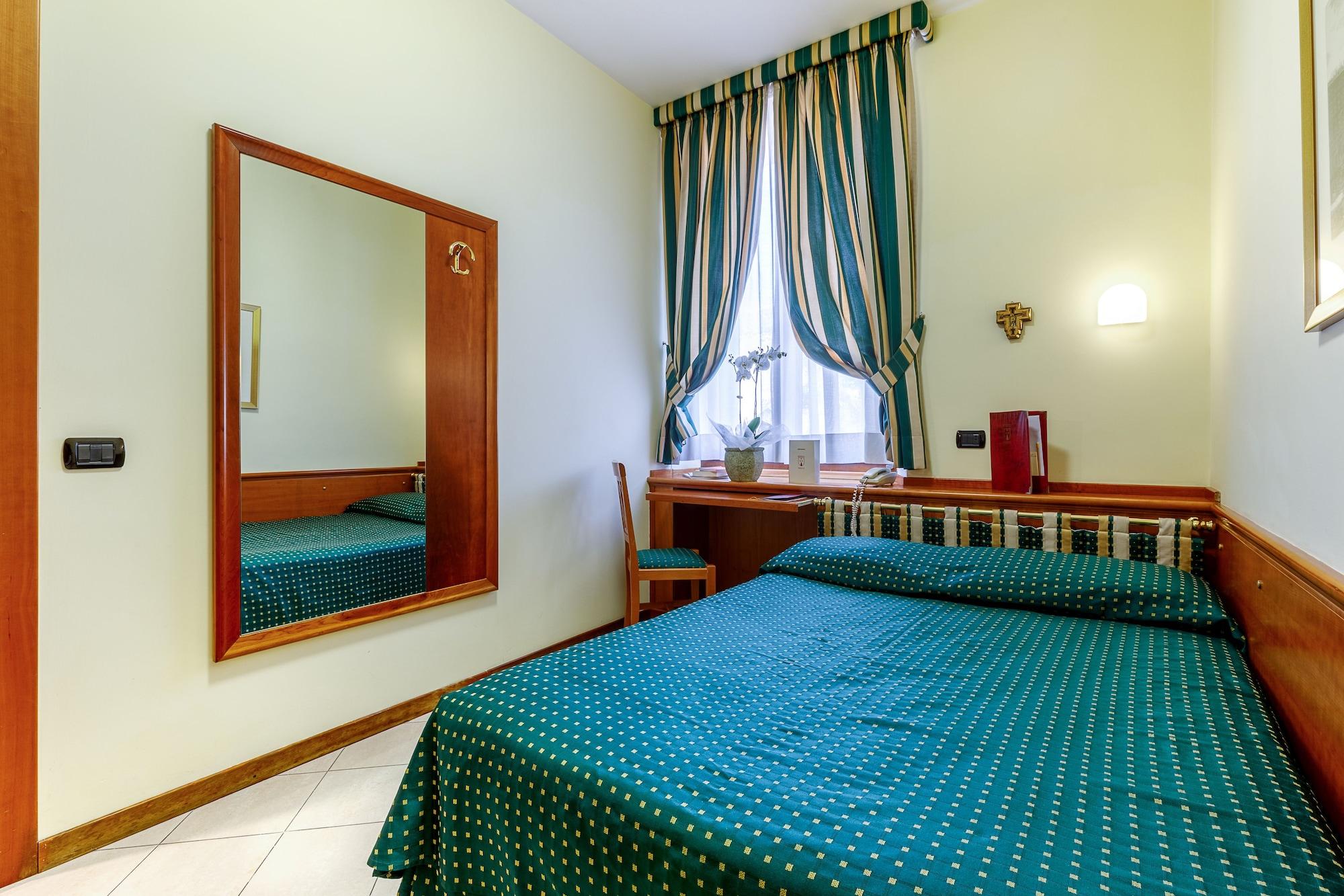 Hotel Residenza Paolo Vi 4*