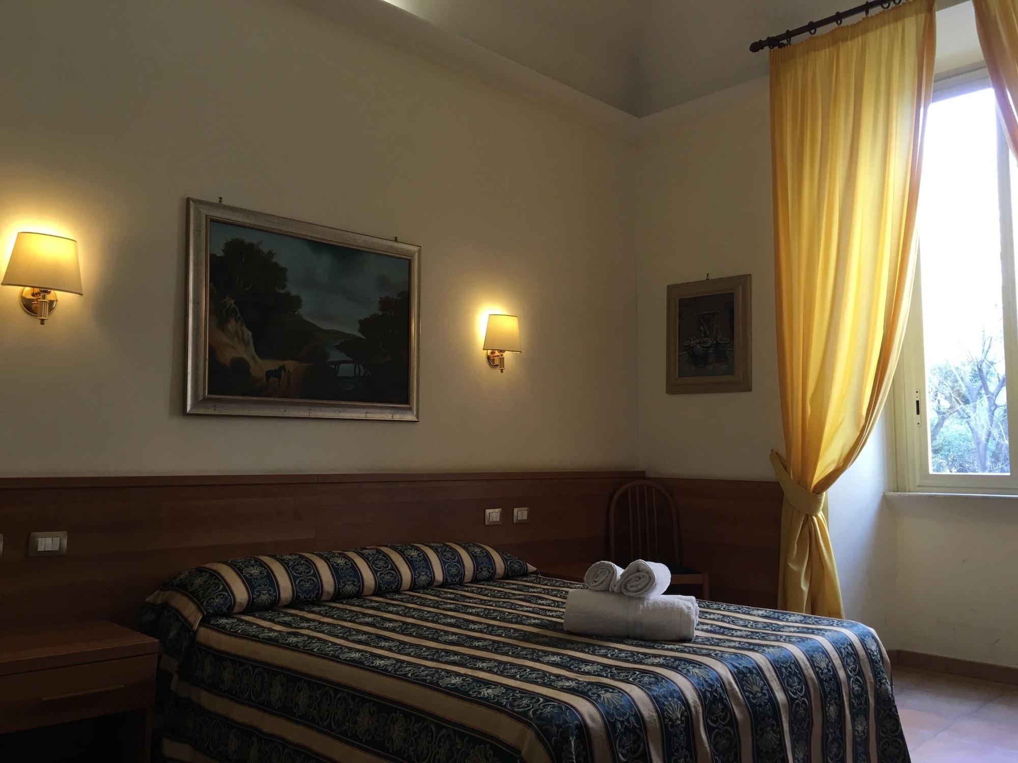 Bolognese Hotel 2*