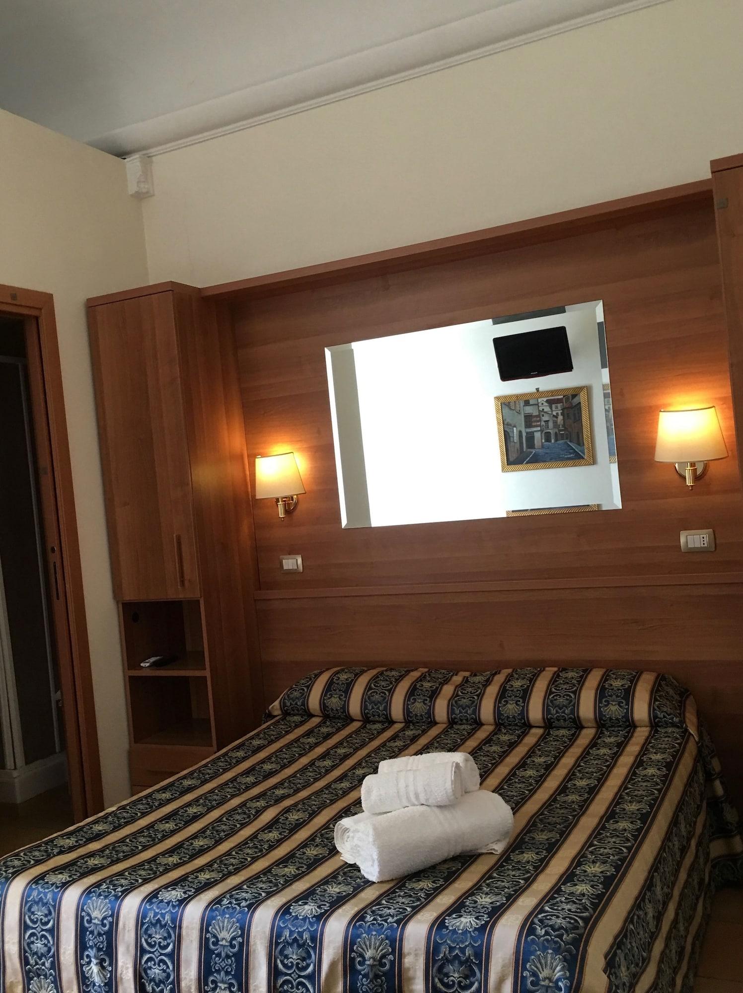 Bolognese Hotel 2*
