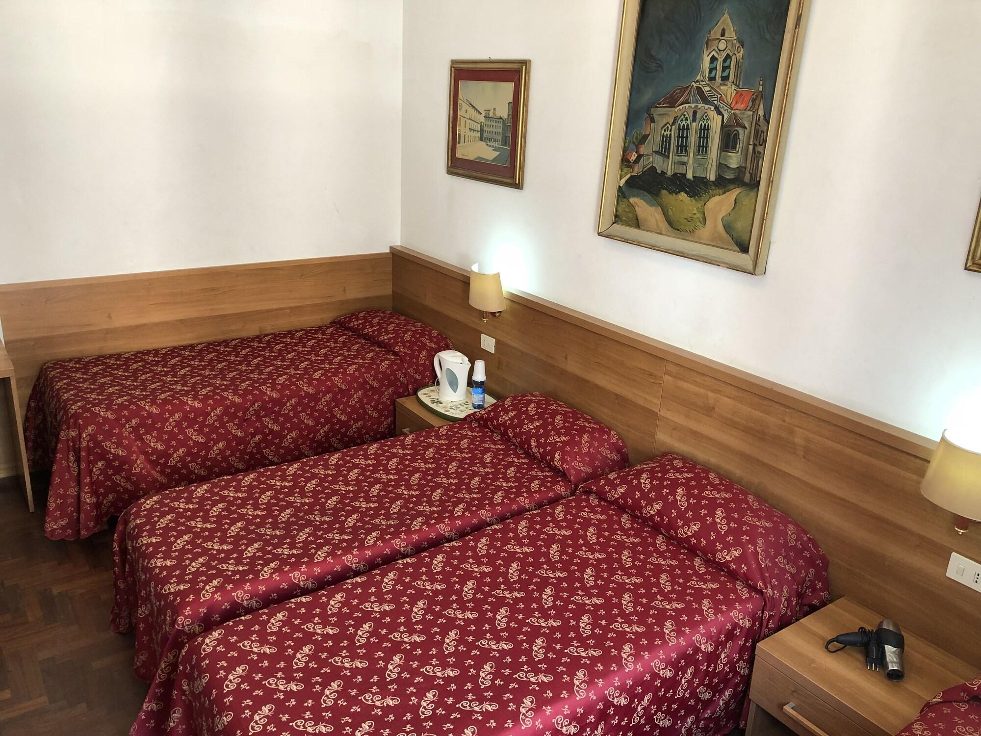 Bolognese Hotel
