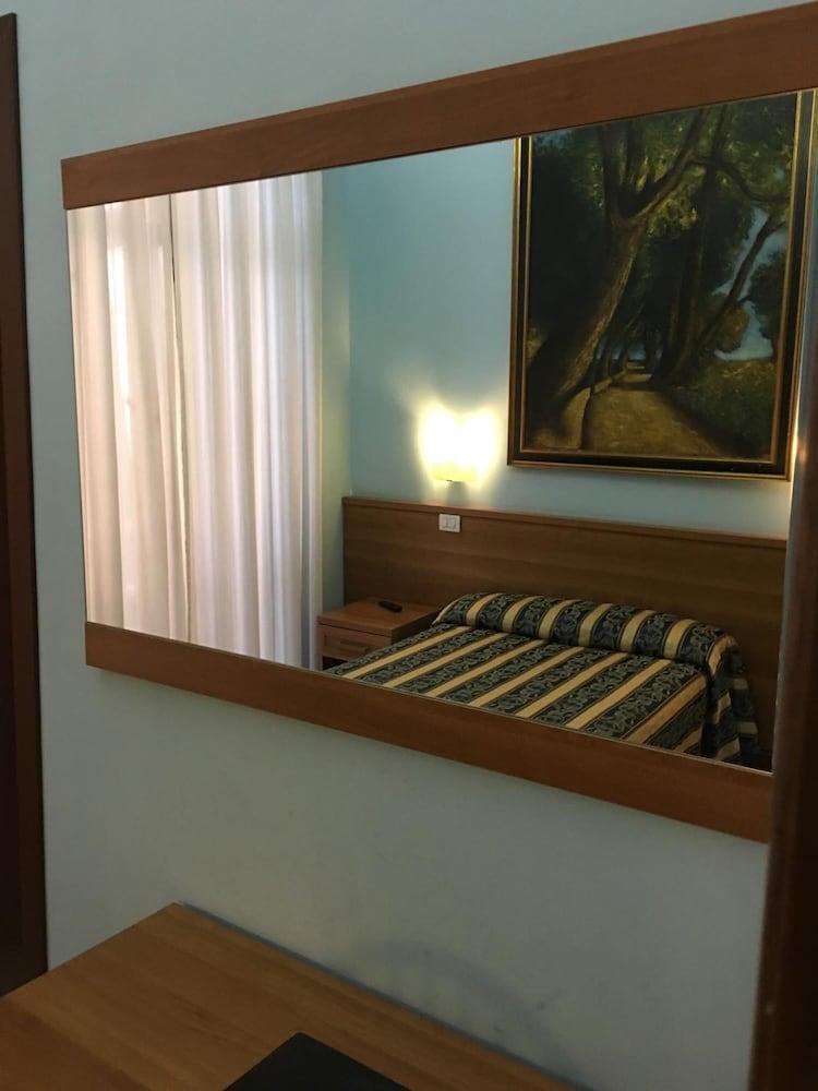 Hotel Bolognese 2*