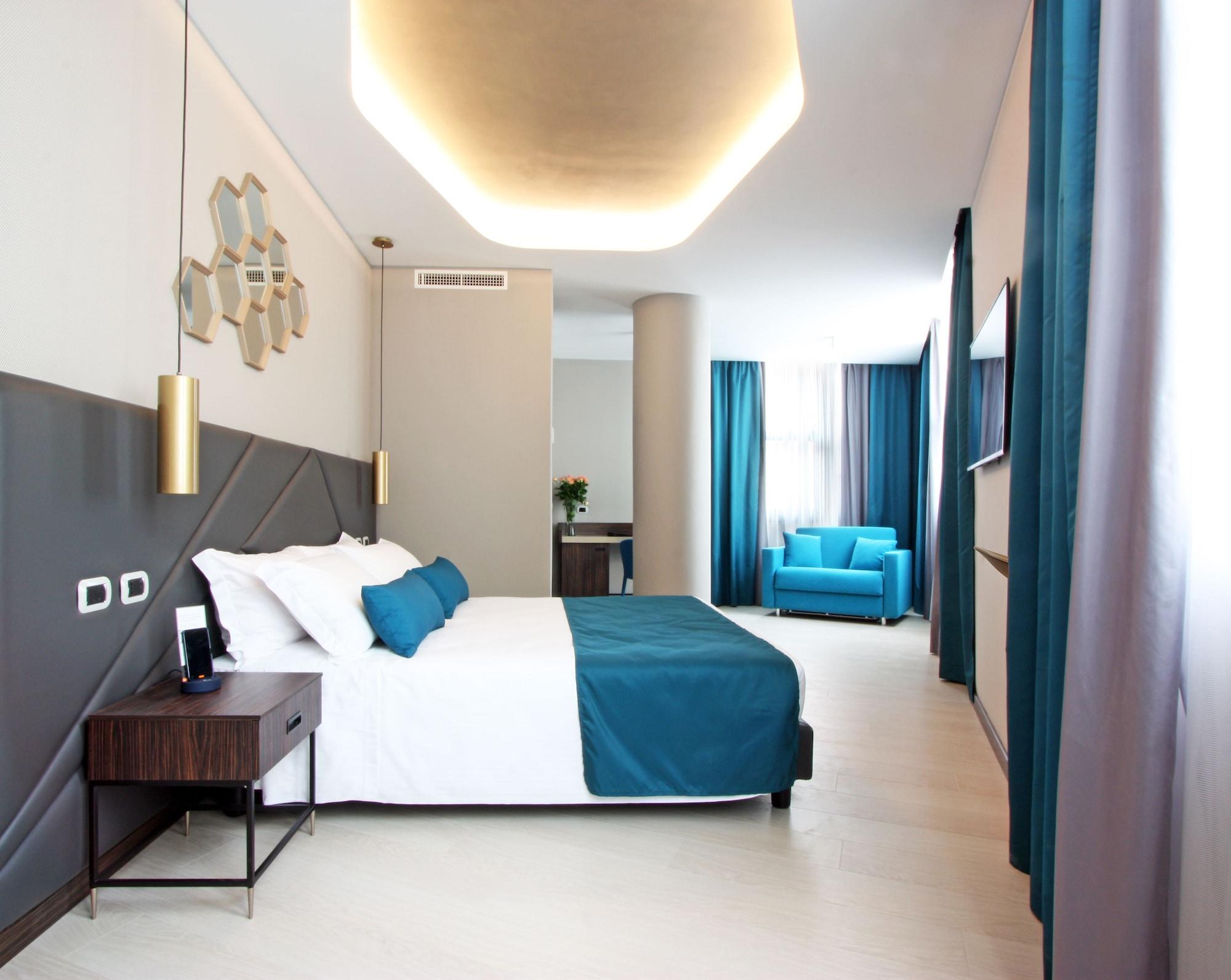 The Hive 4*