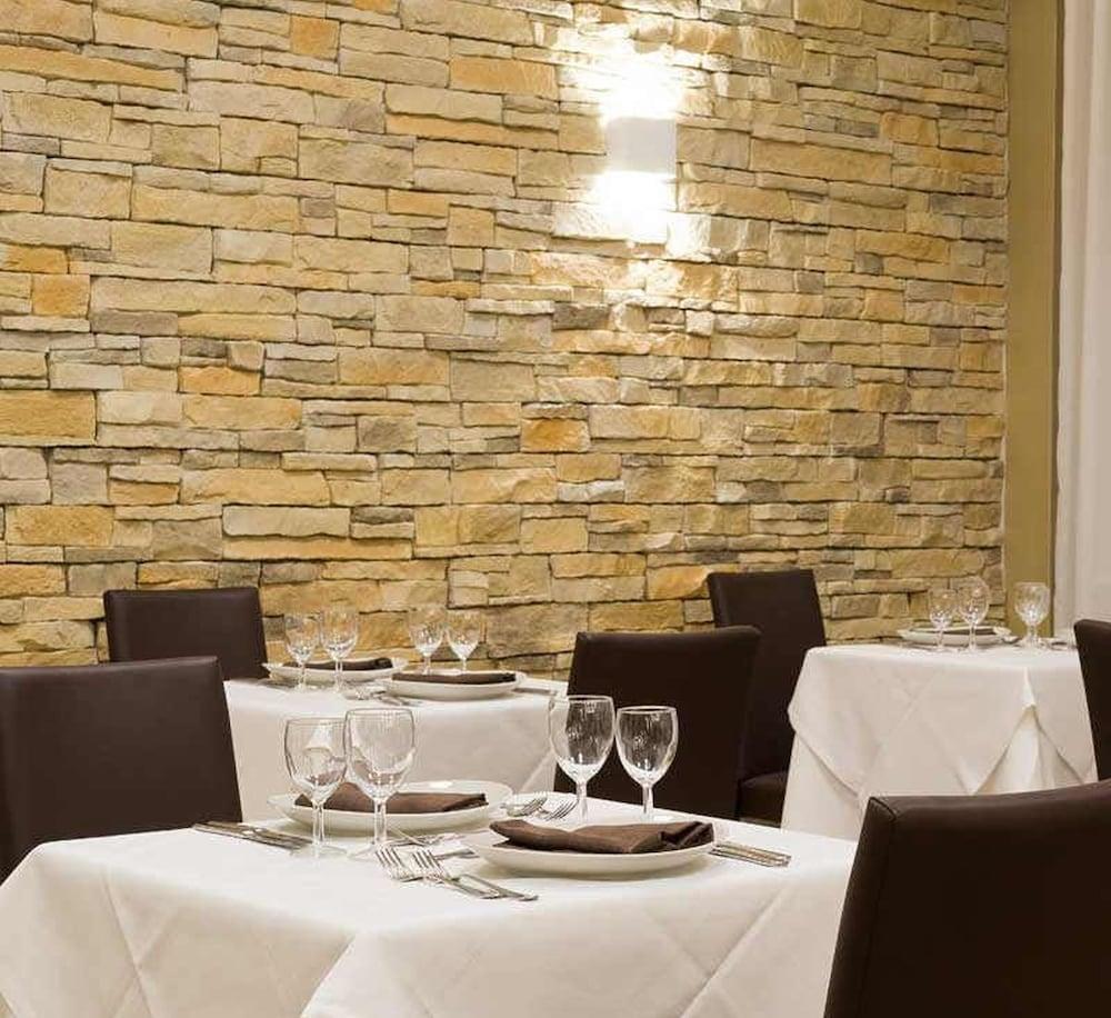 Ele Green Park Pamphili Hotel 4*