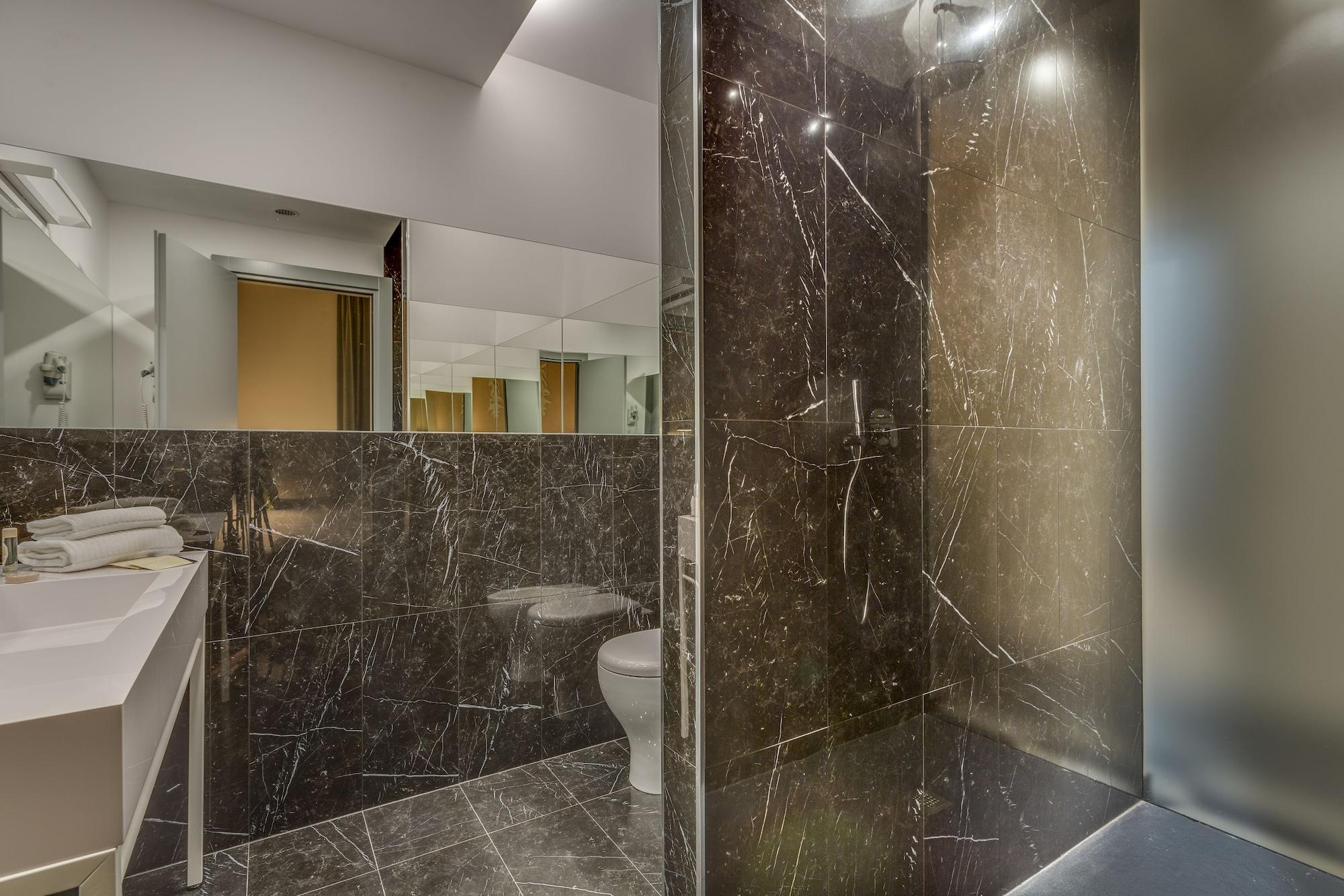 Hotel Otivm 4*