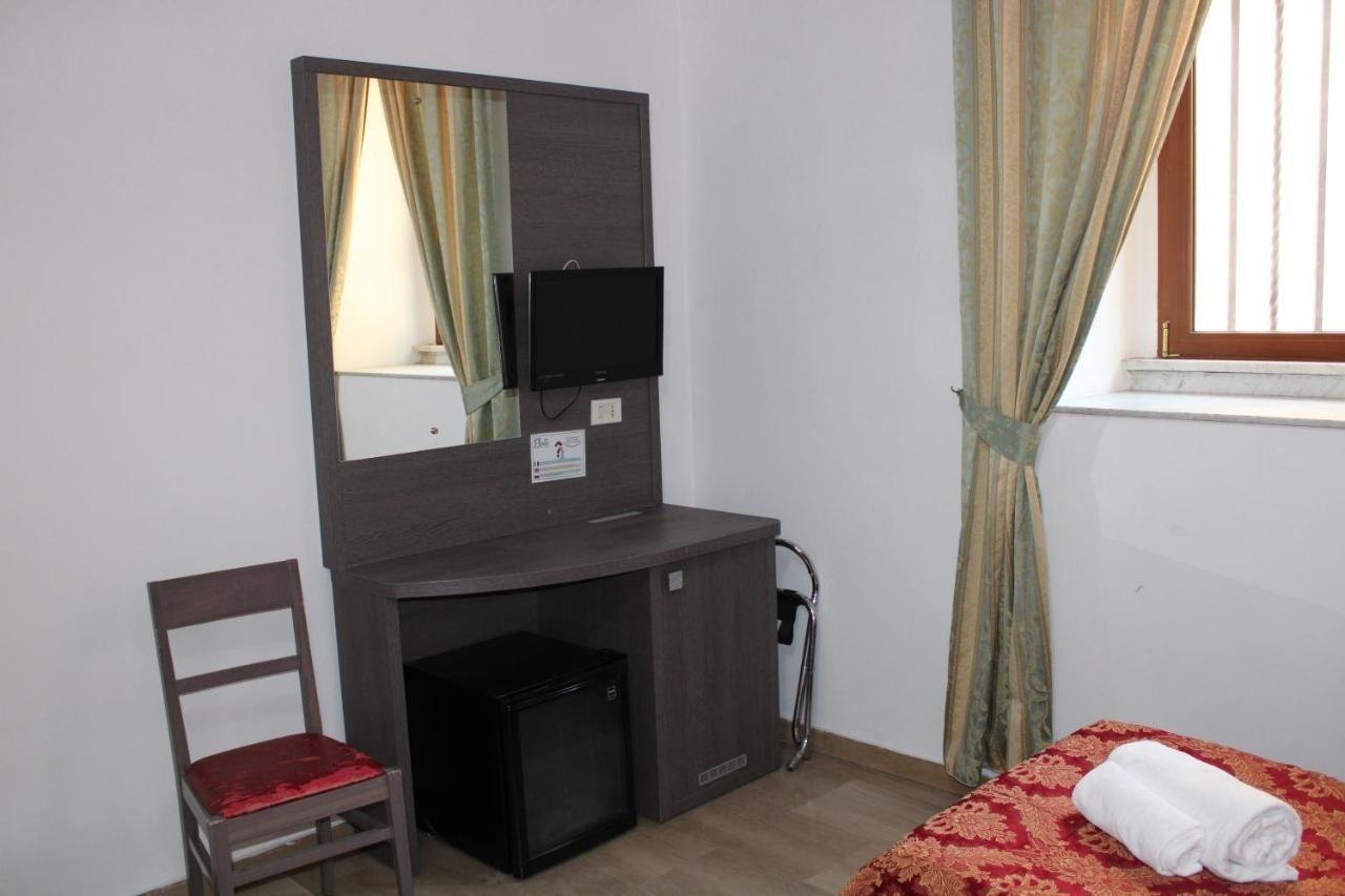 Center 2 Hotel Rome