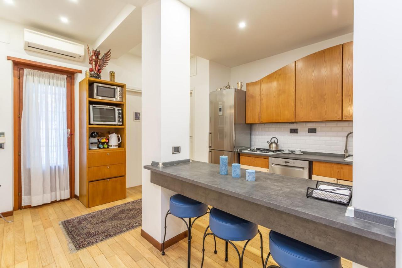 St Peter's Spacious 4 Bdr With Private Parking Appartamento
