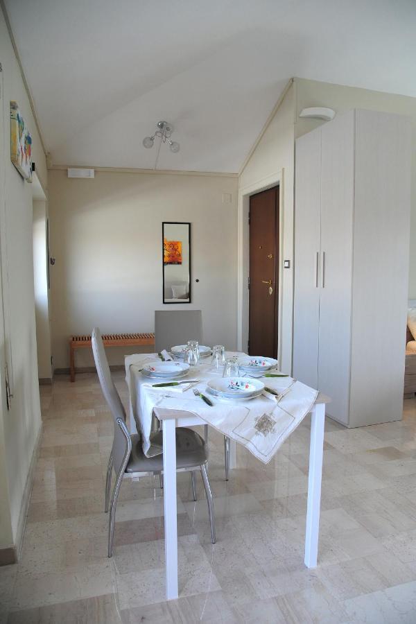 Apartment Attico Luminoso Terrazza Metro A Aria Cond Wifi Rome