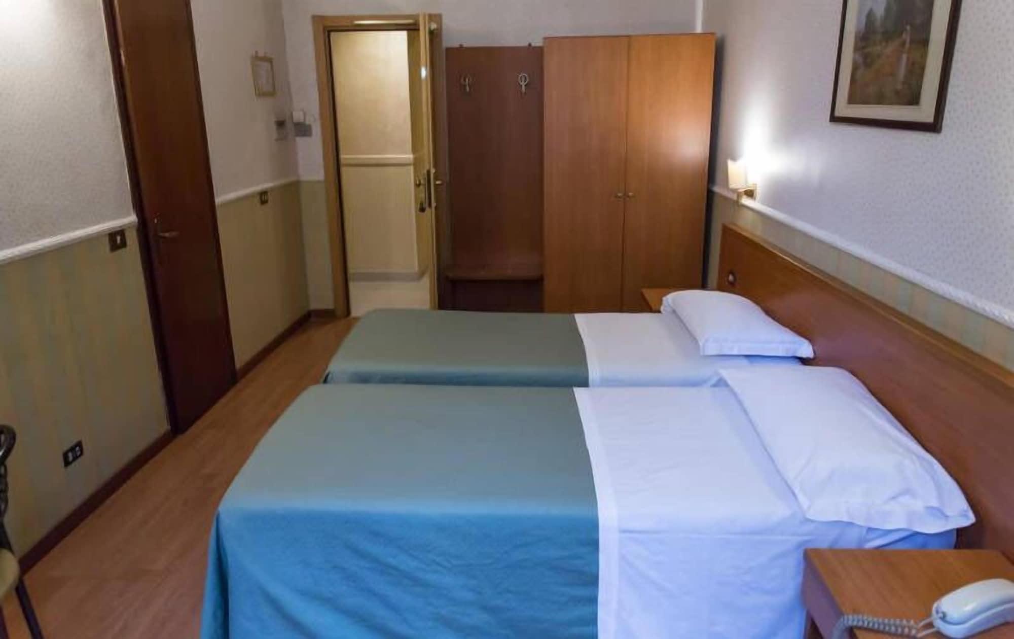 Numa Linea Aparthotel Roma