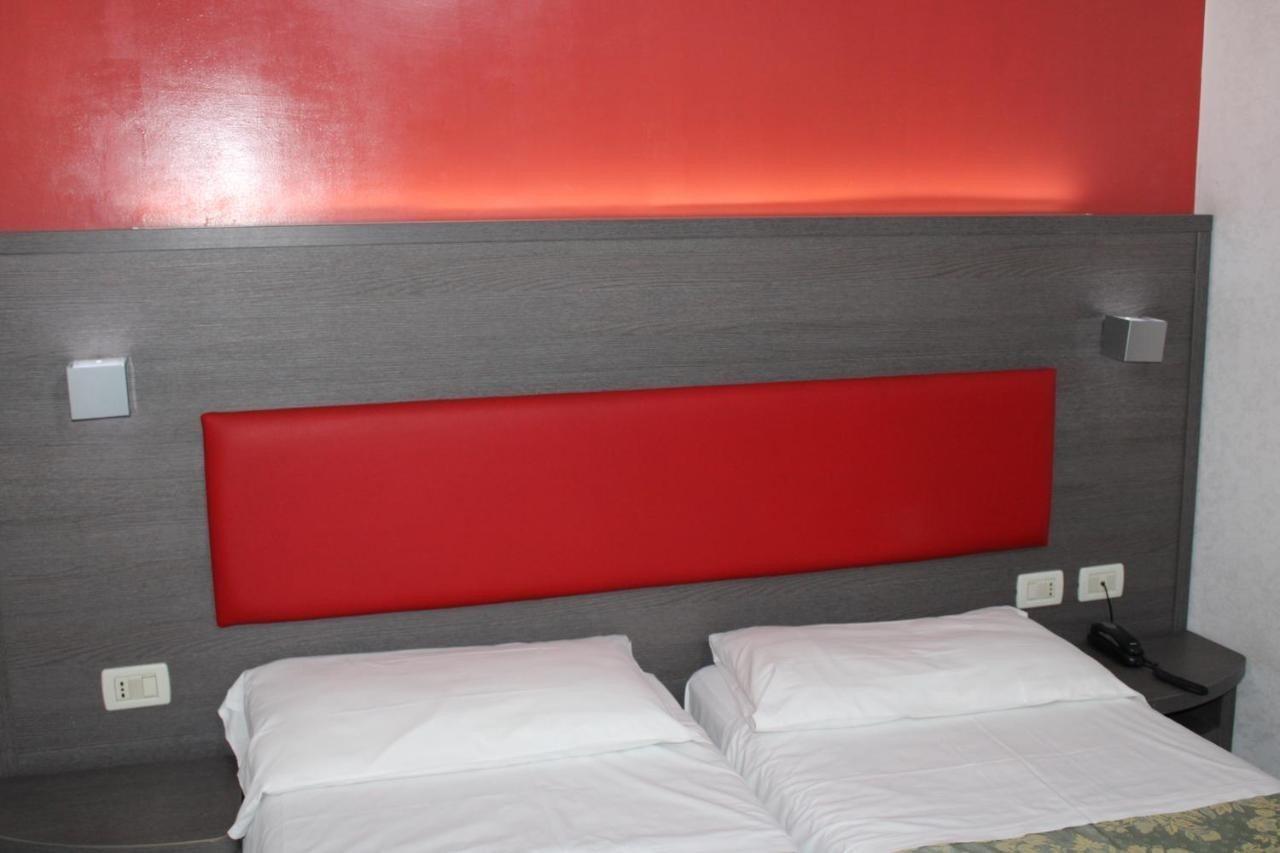 Hotel Center 2 3*
