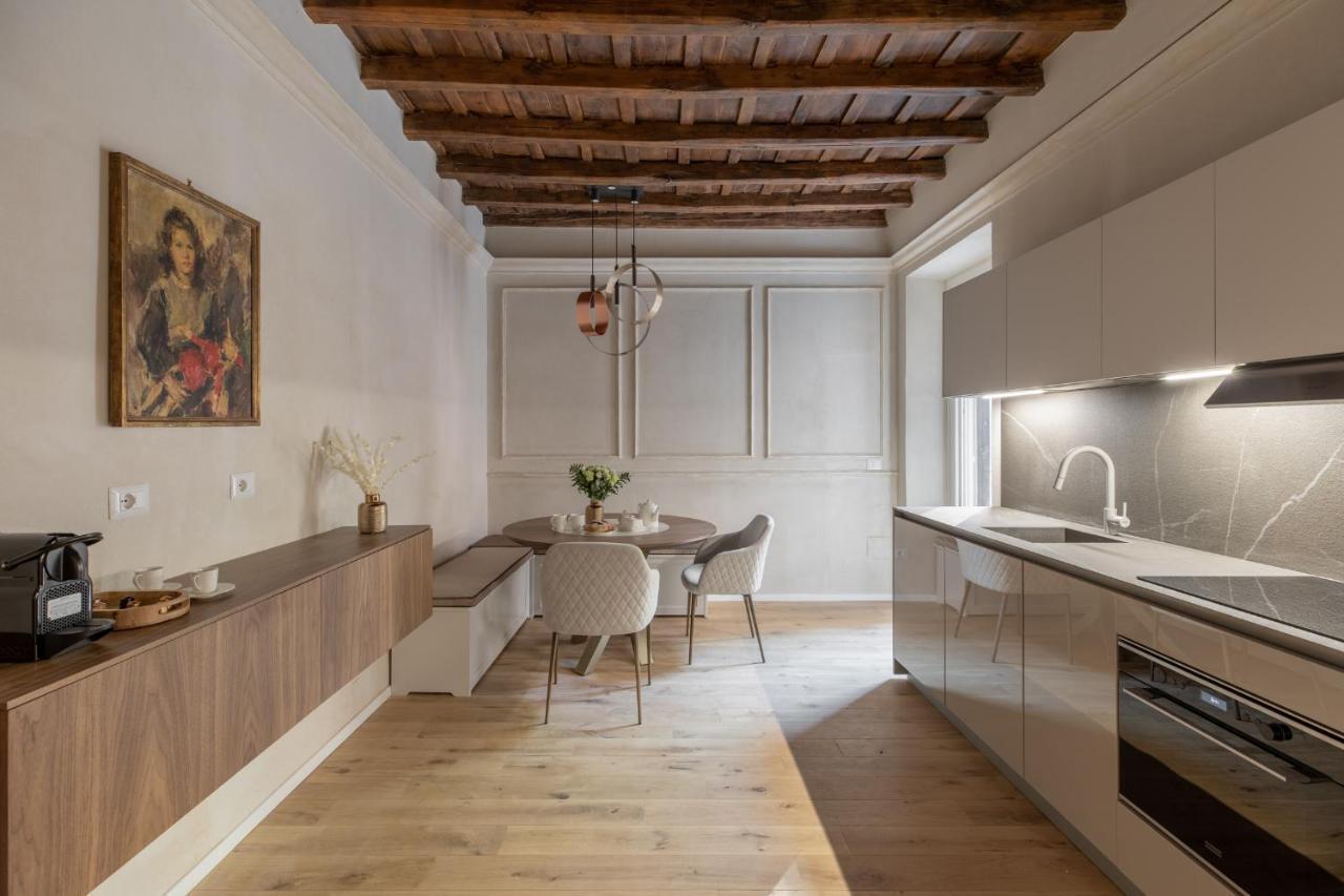 Apartment Iflat The Trastevere's Stairway Rome