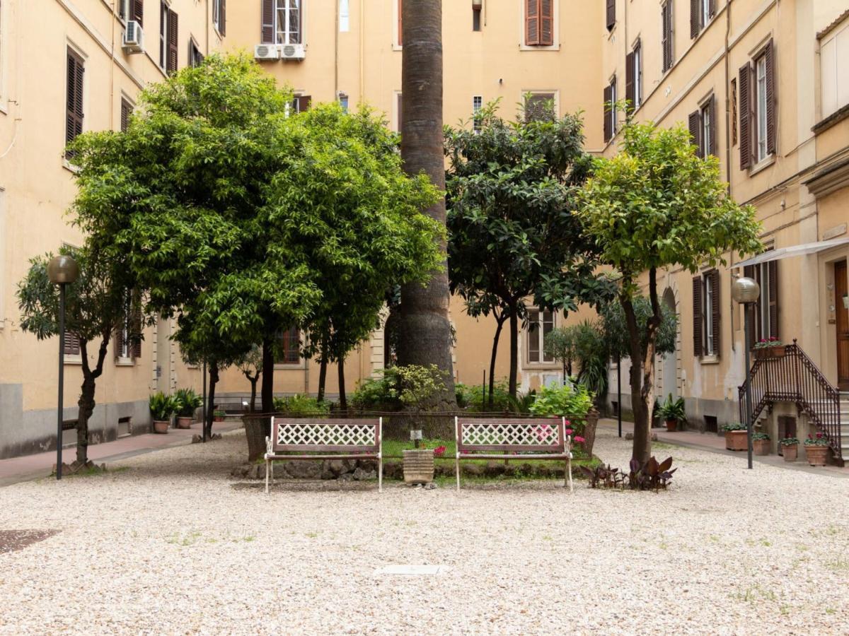 The Rent - One-bedroom Near San Pietro Rome