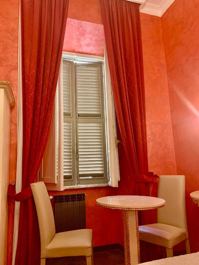 Pope's Couette-café 2*
