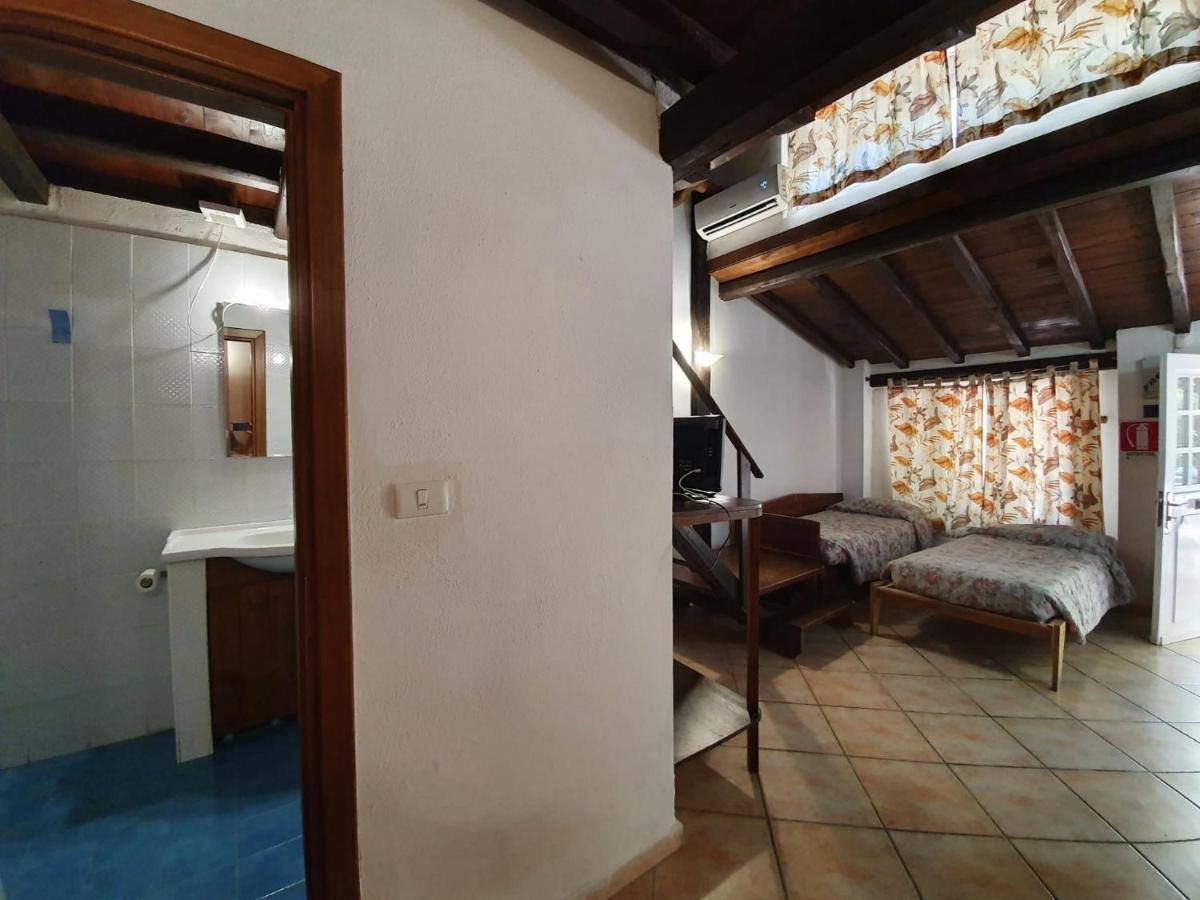 Beautiful In With Shared Swimming Pool Appartement Rome