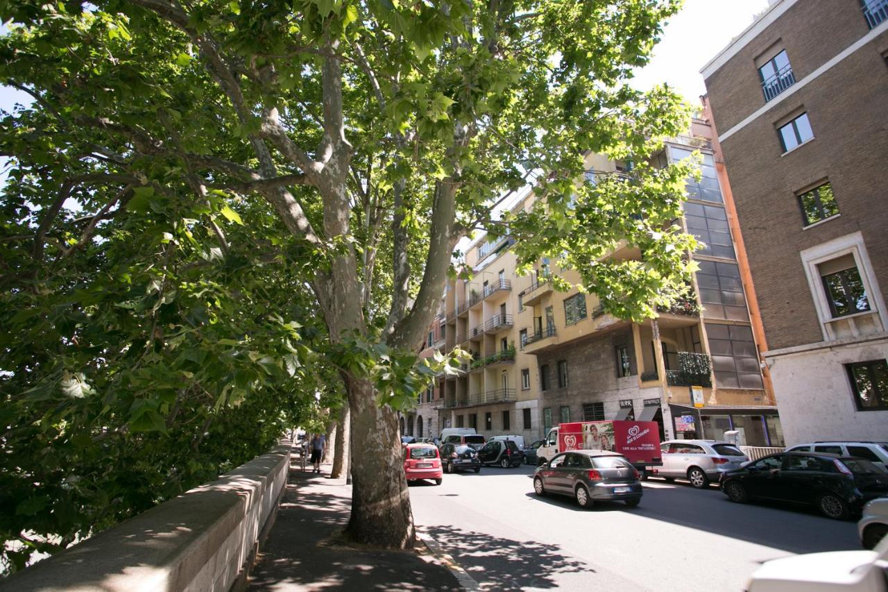 Private In Centro Storico Apartment *