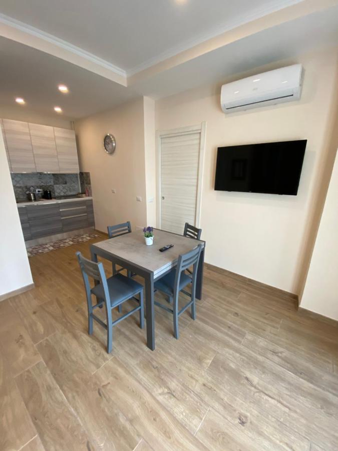 Angel House Apartment *