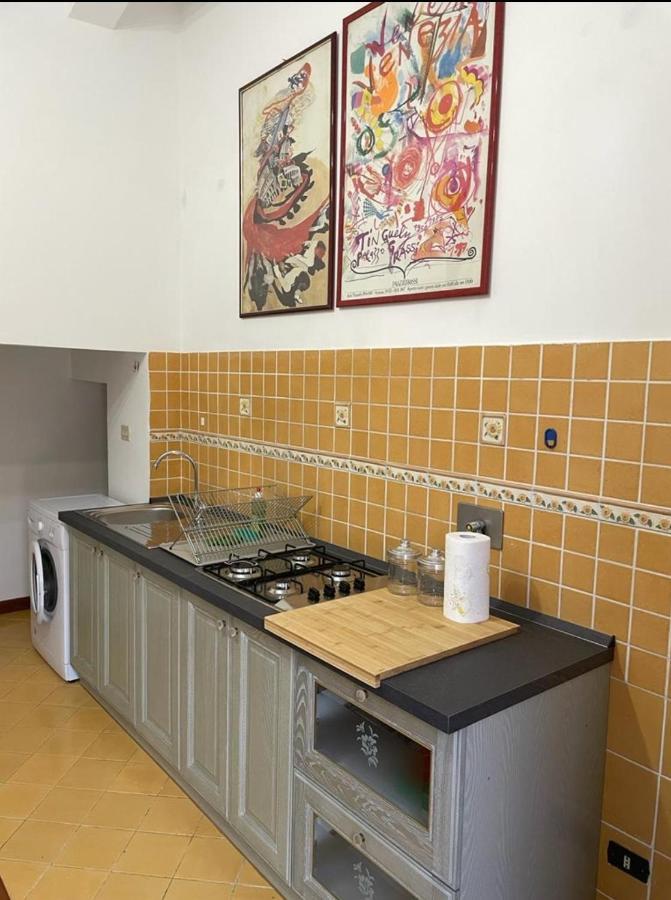 Privato Accanto Studi Televisivi * Roma